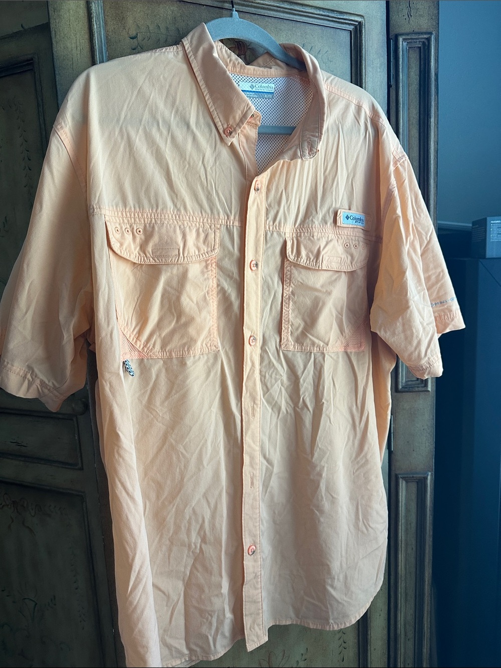 Columbia Peach Short-Sleeve Button-Down Fishing Shirt